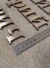 Образец одного из шрифтов используемых при изготовлении накладных букв. hspace=