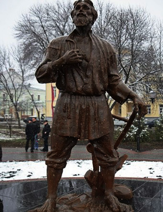 pamyatnik-tombovskomu-mughiku.jpg